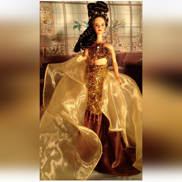 NEW OOAK FASHIONABLE BARBIE DOLL WITH GOWN JEWELRY AND STYLISH UPDO COLLECTABLES - Picture 10 of 13